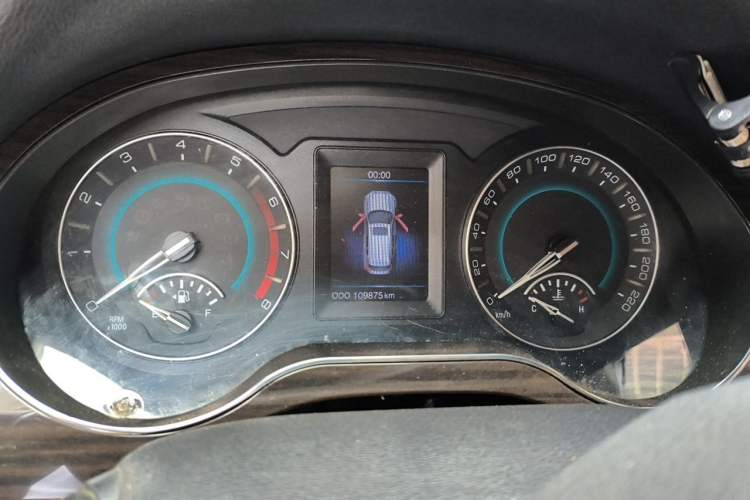 Used Haval H2 2016 Red-Label 1.5T Manual Two-Wheel Drive Luxury Model Instrument Cluster