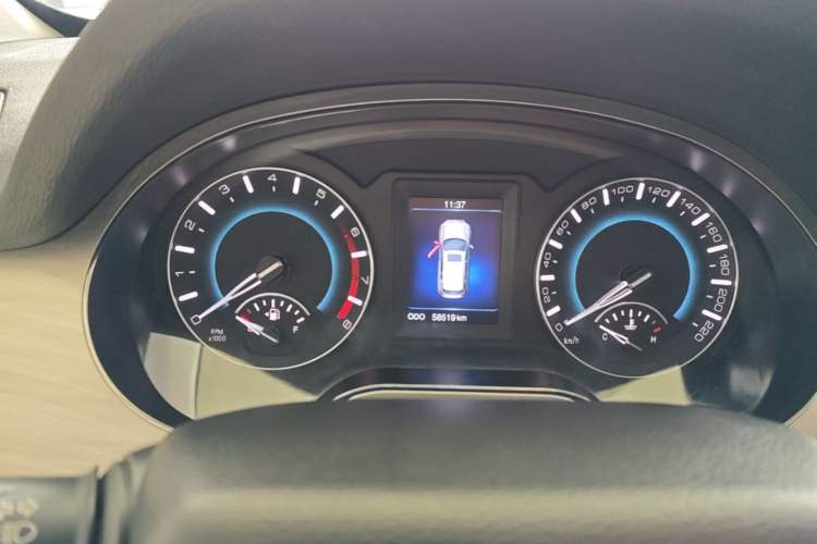 Used Haval H2 2016 Red-Label 1.5T Manual Two-Wheel Drive Luxury Model Instrument Cluster