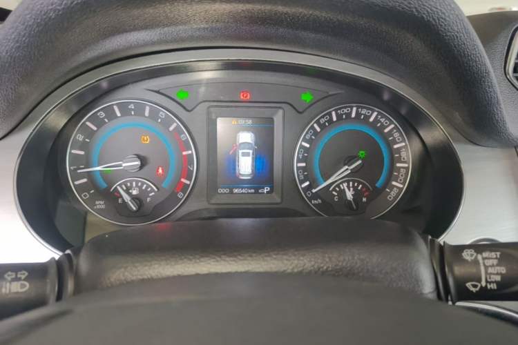 Used Haval H2 2016 Red Label 1.5T Automatic Two-Wheel Drive Elite Model Instrument Cluster