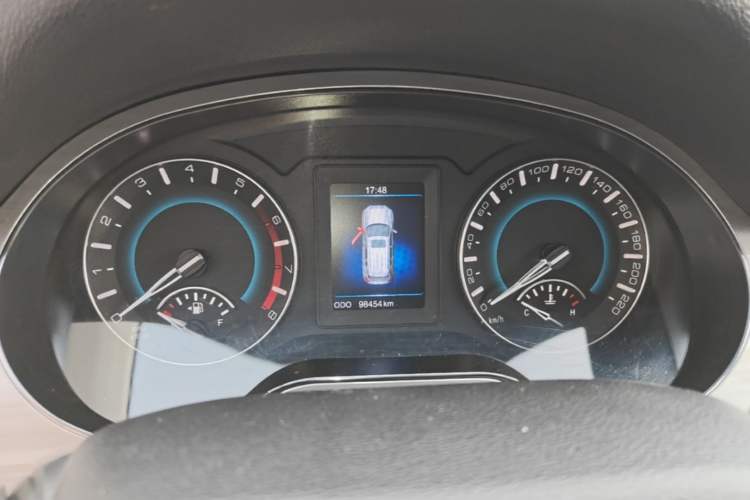 Used Haval H2 2016 Red-Label 1.5T Automatic Two-Wheel Drive Luxury Model Instrument Cluster