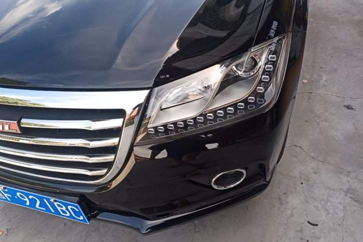 Used Haval H2 2016 Red-Label 1.5T Automatic Two-Wheel Drive Luxury Model Left Front Headlight