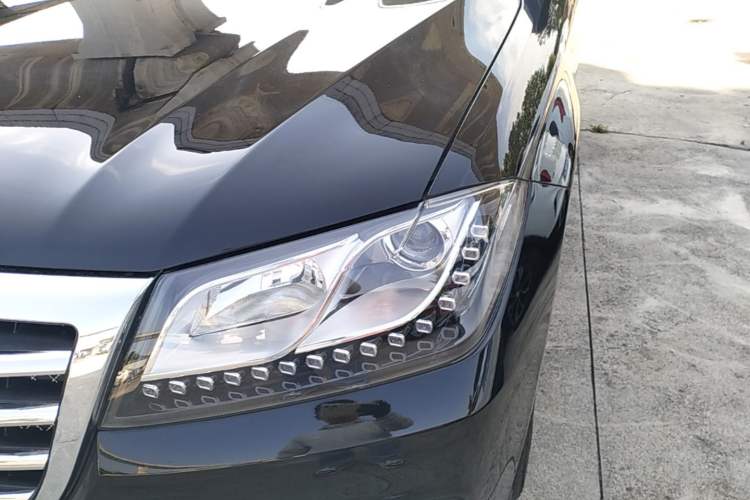 Used Haval H2 2016 Red-Label 1.5T Manual Two-Wheel Drive Luxury Model Left Front Headlight