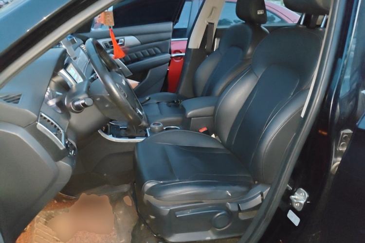 Used Haval H2 2016 Red-Label 1.5T Manual Two-Wheel Drive Luxury Model Left Front Seat
