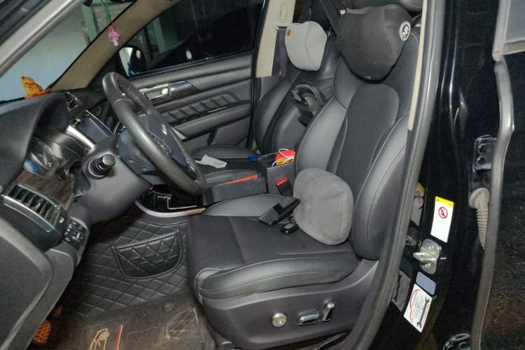Used Haval H2 2016 Red Label 1.5T Automatic Two-Wheel Drive Prestige Model Left Front Seat