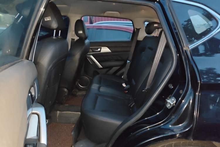 Used Haval H2 2016 Red-Label 1.5T Manual Two-Wheel Drive Luxury Model Left Rear Seat