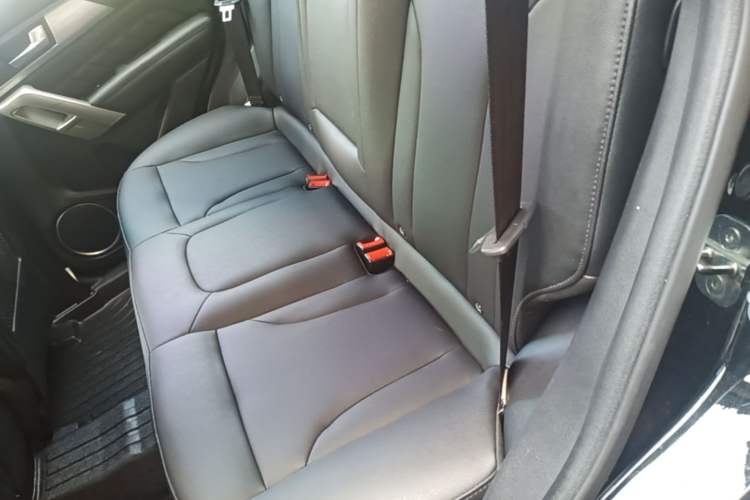 Used Haval H2 2016 Red-Label 1.5T Automatic Two-Wheel Drive Luxury Model Left Rear Seat