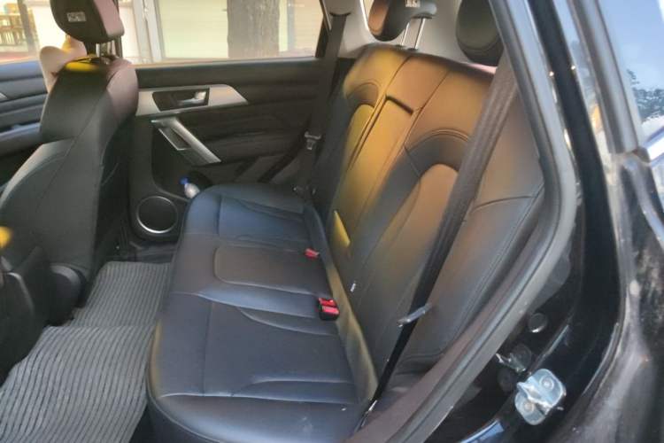 Used Haval H2 2016 Red-Label 1.5T Automatic Two-Wheel Drive Luxury Model Left Rear Seat