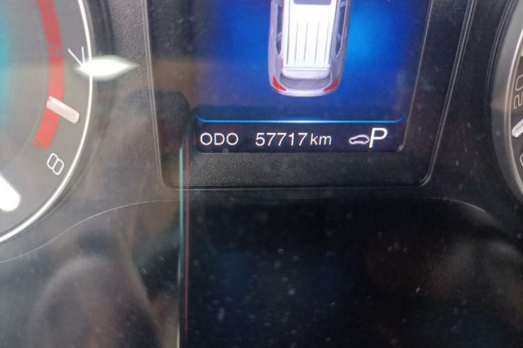 Used Haval H2 2016 Red-Label 1.5T Automatic Two-Wheel Drive Luxury Model Odometer Close Up