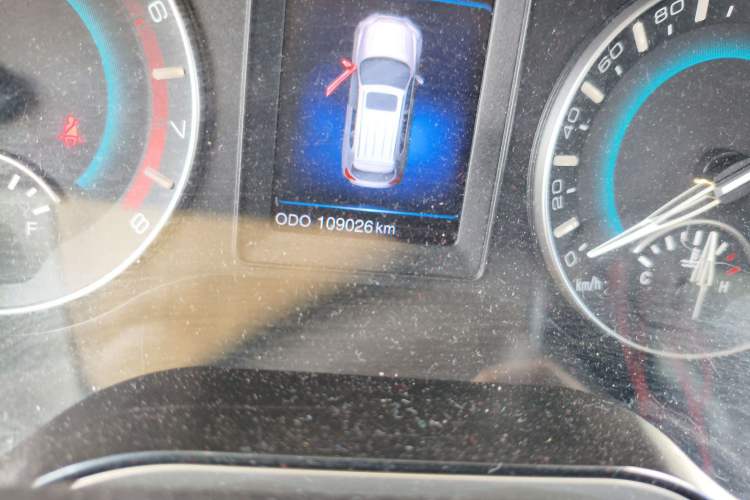Used Haval H2 2016 Red Label 1.5T Manual Two-Wheel Drive Elite Model Odometer Close Up