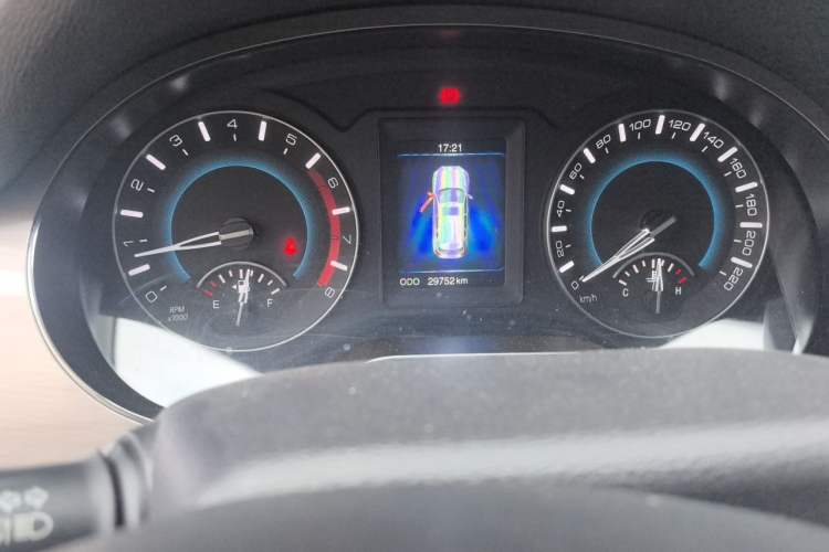 Used Haval H2 2016 Red-Label 1.5T Manual Two-Wheel Drive Luxury Model Odometer Close Up