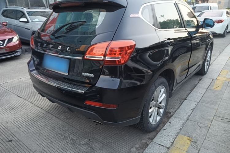 Used Haval H2 2016 Red-Label 1.5T Automatic Two-Wheel Drive Luxury Model Rear Right 45 Deg