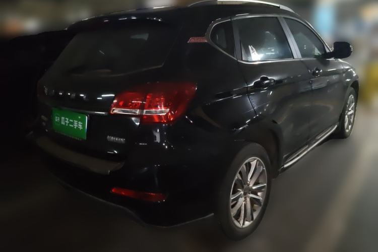 Used Haval H2 2016 Red-Label 1.5T Manual Two-Wheel Drive Luxury Model Rear Right 45 Deg