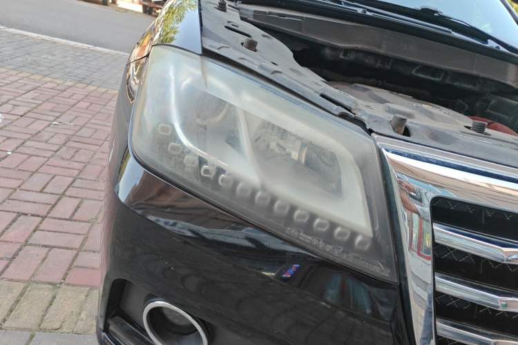 Used Haval H2 2016 Red Label 1.5T Manual Two-Wheel Drive Elite Model Right Front Headlight