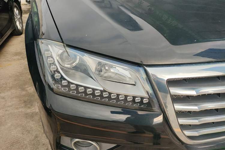 Used Haval H2 2016 Red Label 1.5T Automatic Two-Wheel Drive Elite Model Right Front Headlight