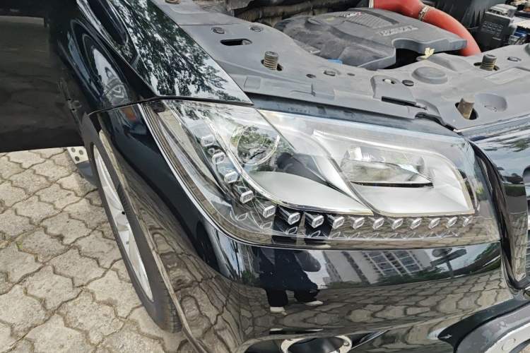 Used Haval H2 2016 Red-Label 1.5T Automatic Two-Wheel Drive Luxury Model Right Front Headlight