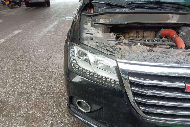 Used Haval H2 2016 Red-Label 1.5T Automatic Two-Wheel Drive Luxury Model Right Front Headlight