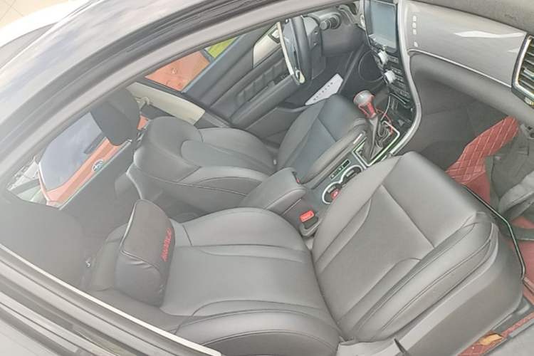 Used Haval H2 2016 Red-Label 1.5T Automatic Two-Wheel Drive Luxury Model Right Front Seat