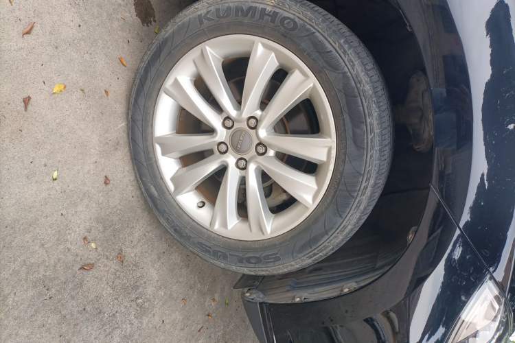 Used Haval H2 2016 Red-Label 1.5T Automatic Two-Wheel Drive Luxury Model Right Front Wheel Hub