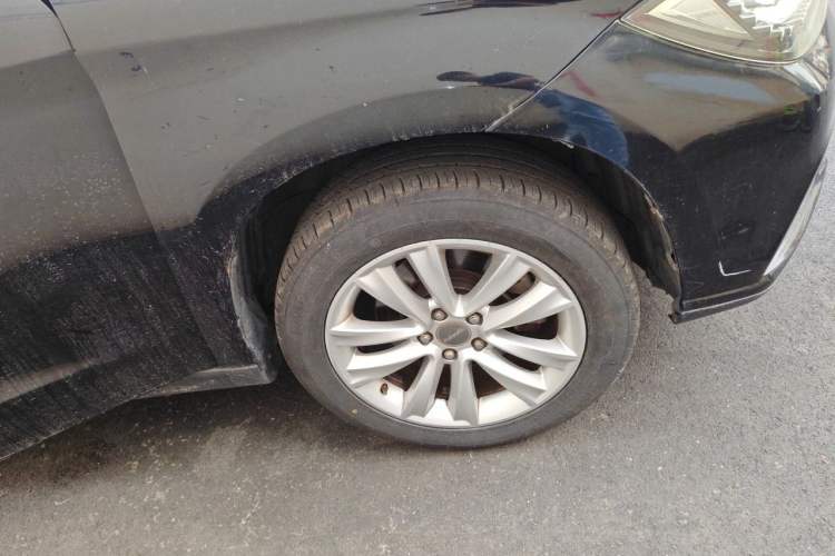 Used Haval H2 2016 Red-Label 1.5T Manual Two-Wheel Drive Luxury Model Right Front Wheel Hub