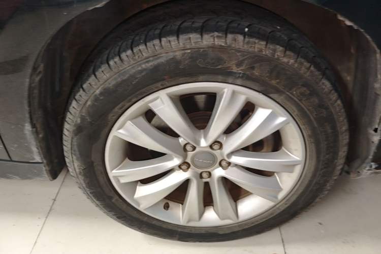 Used Haval H2 2016 Red-Label 1.5T Automatic Two-Wheel Drive Luxury Model Right Front Wheel Hub