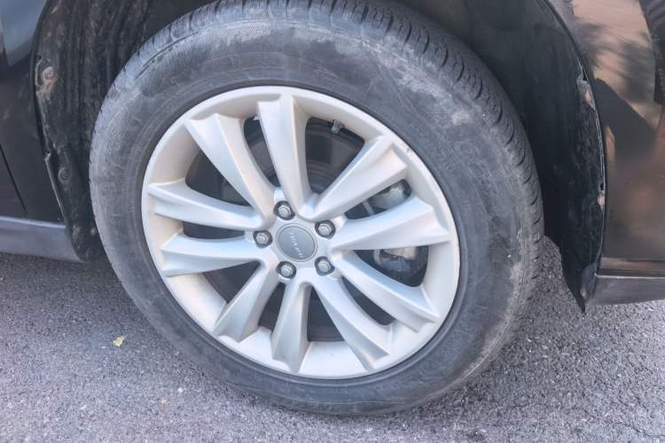 Used Haval H2 2016 Red-Label 1.5T Automatic Two-Wheel Drive Luxury Model Right Front Wheel Hub