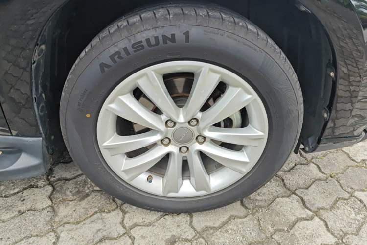 Used Haval H2 2016 Red-Label 1.5T Automatic Two-Wheel Drive Luxury Model Right Front Wheel Hub