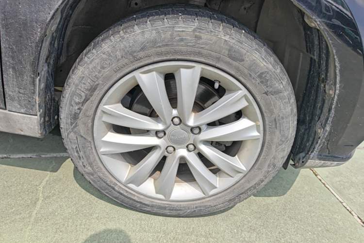 Used Haval H2 2016 Red Label 1.5T Automatic Two-Wheel Drive Elite Model Right Front Wheel Hub