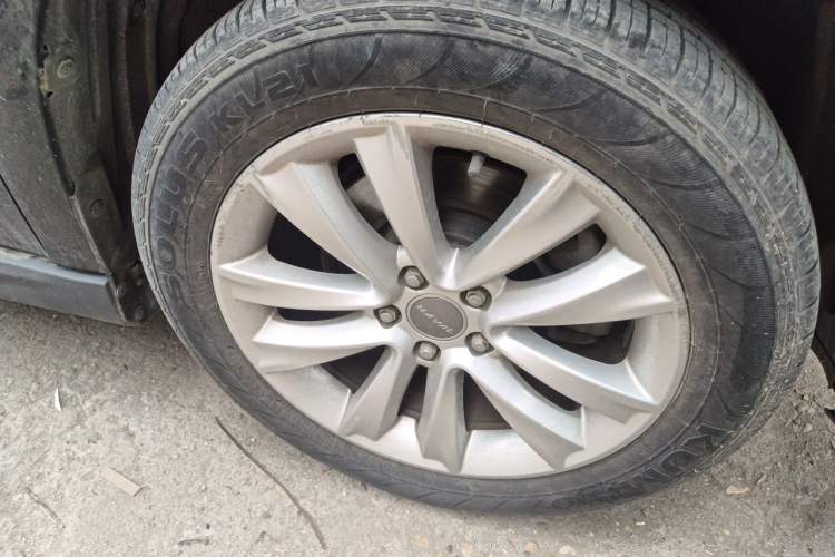 Used Haval H2 2016 Red-Label 1.5T Manual Two-Wheel Drive Luxury Model Right Front Wheel Hub