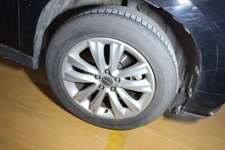 Used Haval H2 2016 Red Label 1.5T Automatic Two-Wheel Drive Prestige Model Right Front Wheel Hub