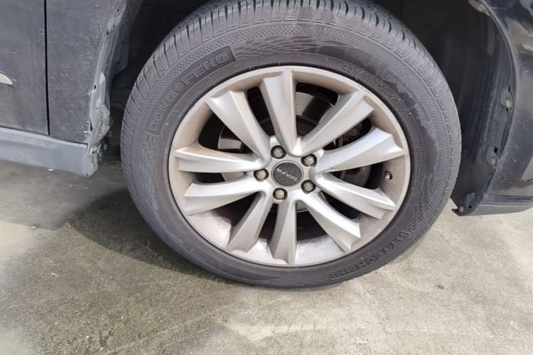 Used Haval H2 2016 Red-Label 1.5T Automatic Two-Wheel Drive Luxury Model Right Front Wheel Hub