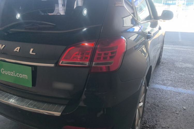 Used Haval H2 2016 Red Label 1.5T Automatic Two-Wheel Drive Prestige Model Right Rear Taillight