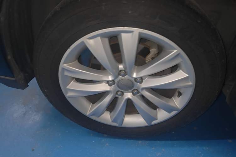 Used Haval H2 2016 Red-Label 1.5T Automatic Two-Wheel Drive Luxury Model Right Rear Wheel Hub