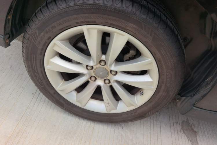 Used Haval H2 2016 Red Label 1.5T Manual Two-Wheel Drive Elite Model Right Rear Wheel Hub