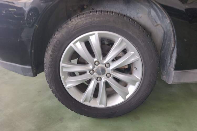 Used Haval H2 2016 Red Label 1.5T Automatic Two-Wheel Drive Elite Model Right Rear Wheel Hub