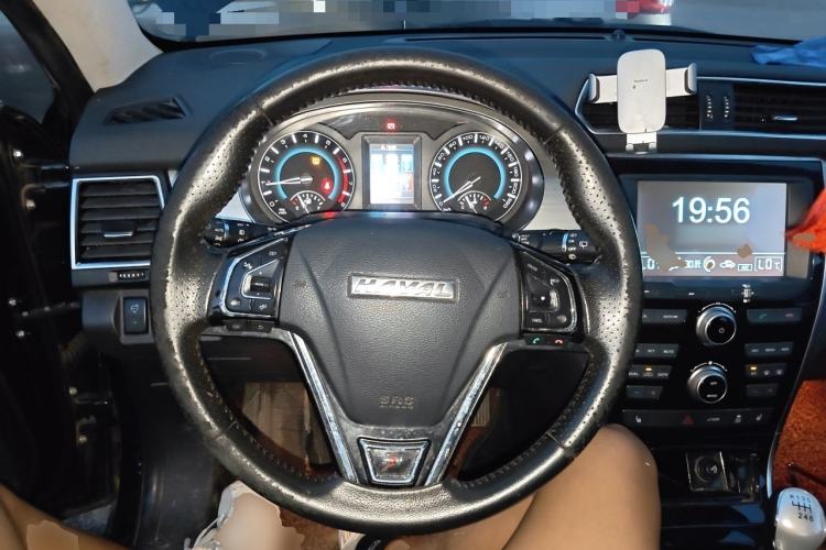 Used Haval H2 2016 Red-Label 1.5T Manual Two-Wheel Drive Luxury Model Steering Wheel