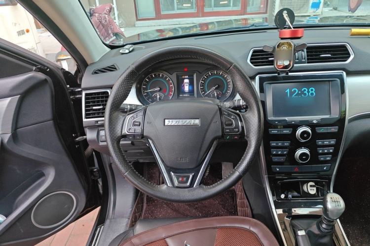 Used Haval H2 2016 Red Label 1.5T Manual Two-Wheel Drive Elite Model Steering Wheel