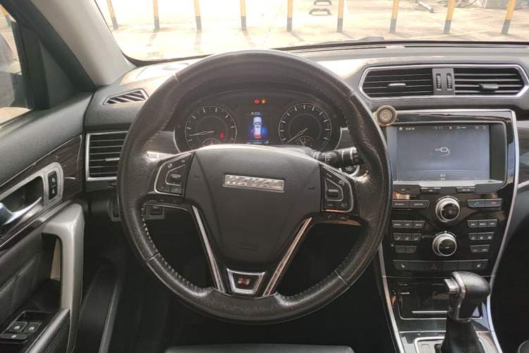 Used Haval H2 2016 Red Label 1.5T Automatic Two-Wheel Drive Elite Model Steering Wheel