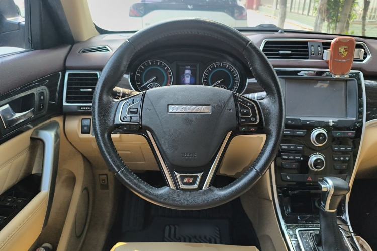 Used Haval H2 2016 Red-Label 1.5T Automatic Two-Wheel Drive Luxury Model Steering Wheel