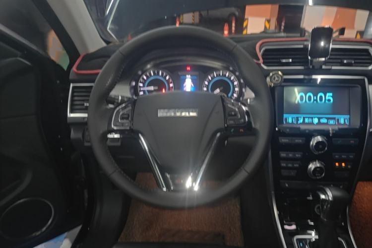Used Haval H2 2016 Red-Label 1.5T Automatic Two-Wheel Drive Luxury Model Steering Wheel