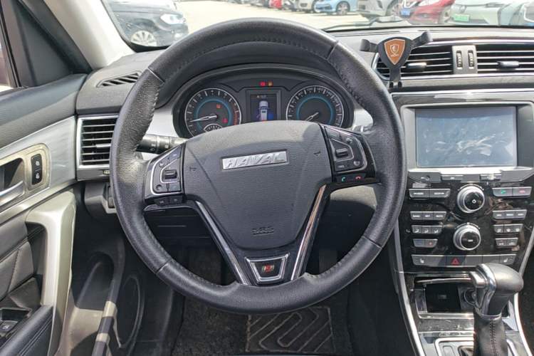 Used Haval H2 2016 Red Label 1.5T Automatic Two-Wheel Drive Elite Model Steering Wheel
