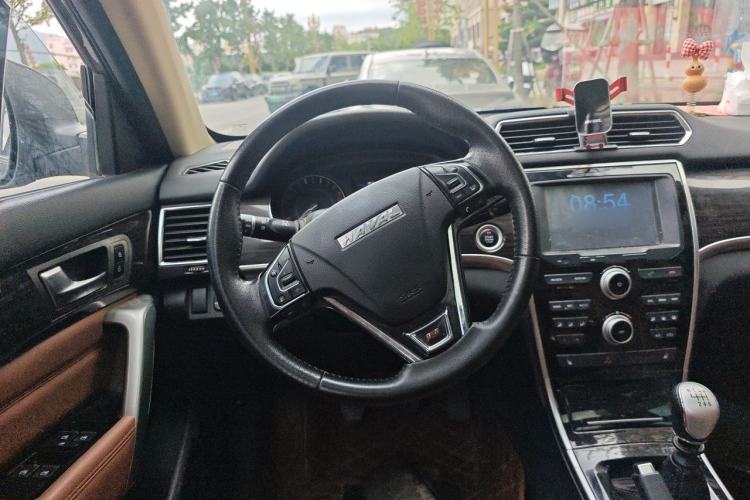 Used Haval H2 2016 Red Label 1.5T Manual Two-Wheel Drive Elite Model Steering Wheel