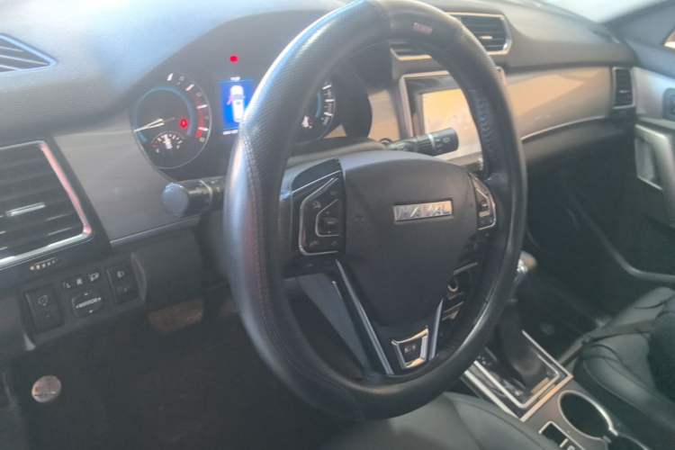 Used Haval H2 2016 Red Label 1.5T Automatic Two-Wheel Drive Prestige Model Steering Wheel