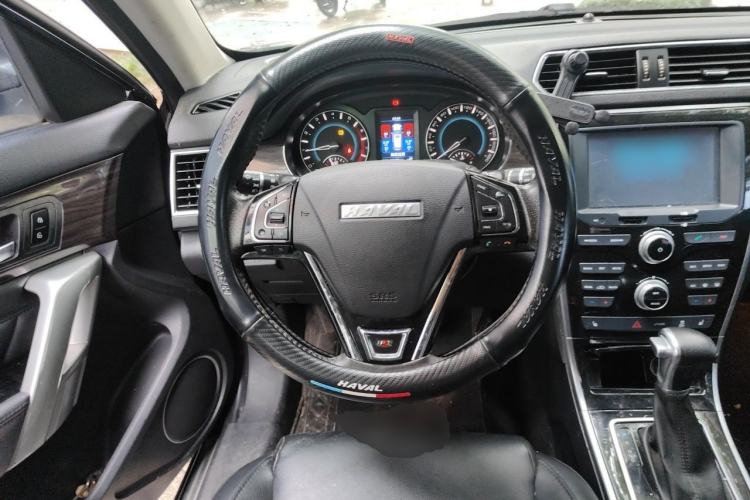 Used Haval H2 2016 Red-Label 1.5T Automatic Two-Wheel Drive Luxury Model Steering Wheel