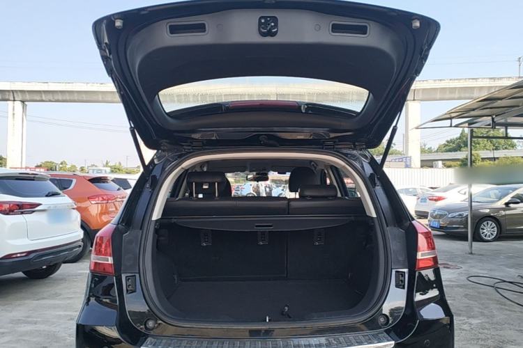 Used Haval H2 2016 Red-Label 1.5T Manual Two-Wheel Drive Luxury Model Trunk