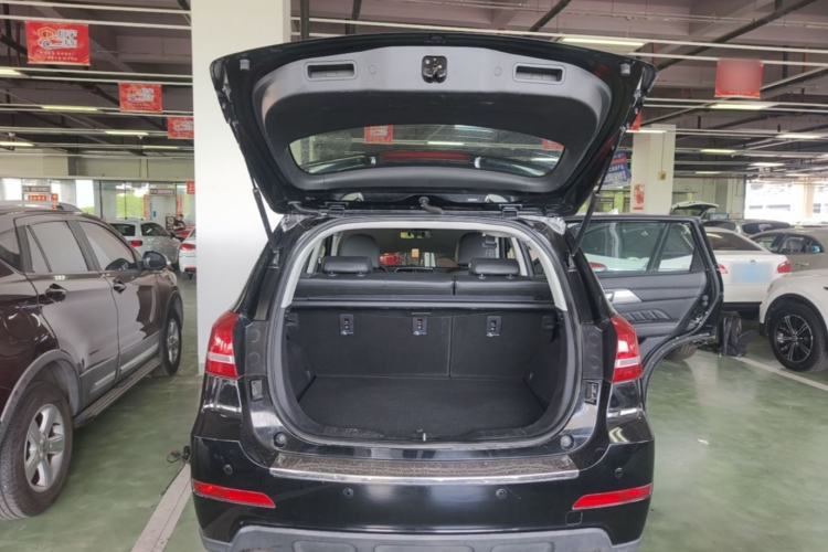Used Haval H2 2016 Red Label 1.5T Automatic Two-Wheel Drive Elite Model Trunk