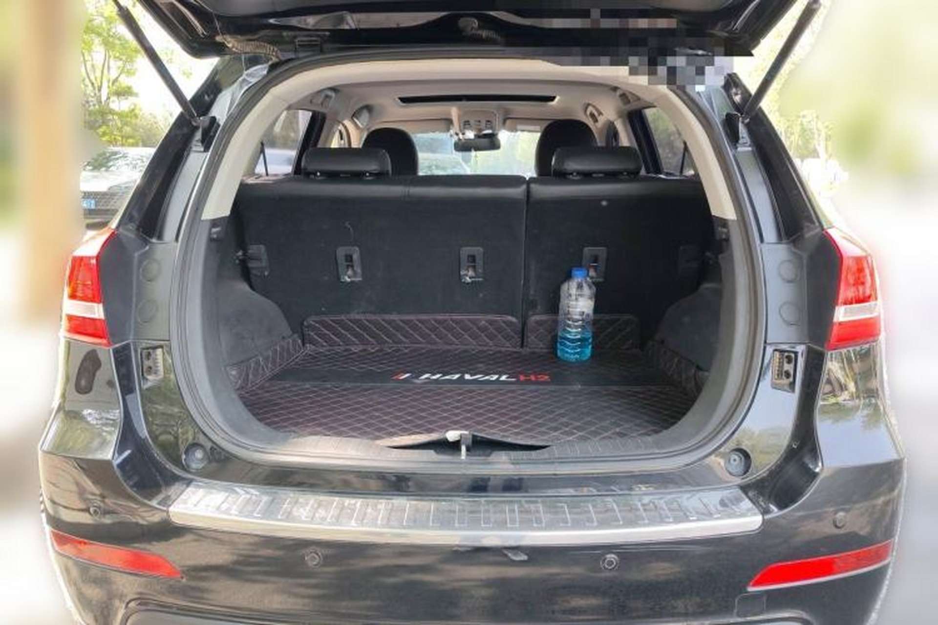 Used Haval H2 2016 Red Label 1.5T Manual Two-Wheel Drive Elite Model Trunk