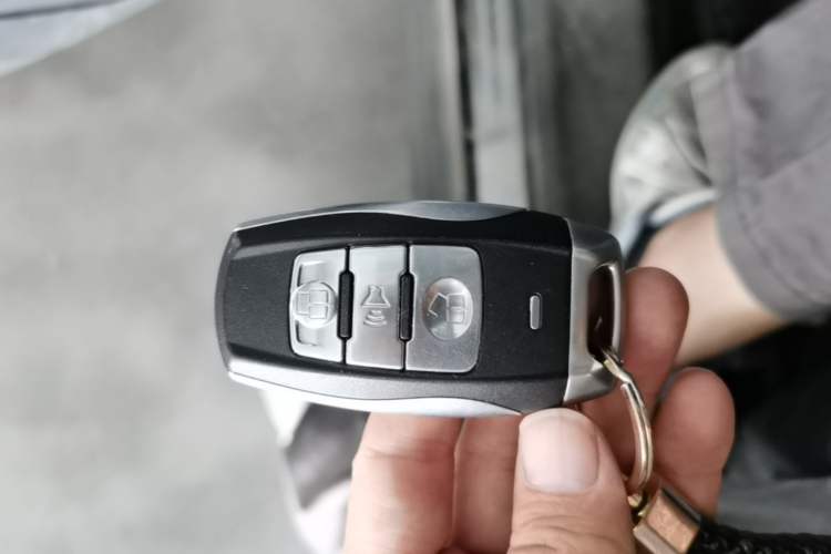 Used Haval H2 2016 Red Label 1.5T Automatic Two-Wheel Drive Elite Model Vehicle Key