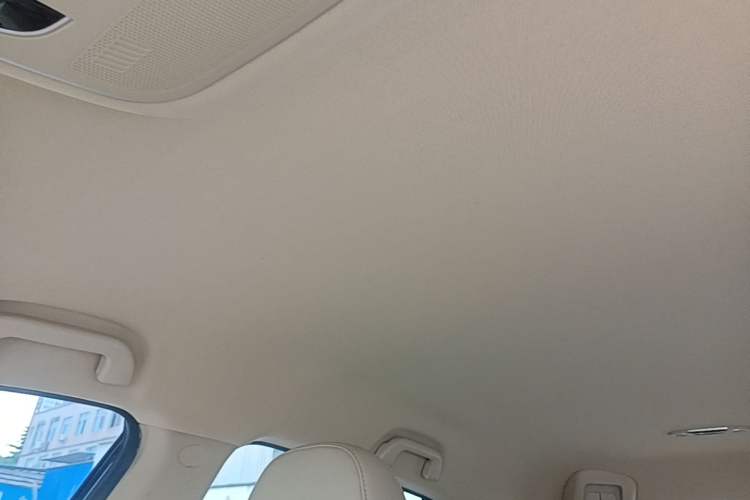 Used Haval H2 2016 Red Label 1.5T Automatic Two-Wheel Drive Elite Model Headliner