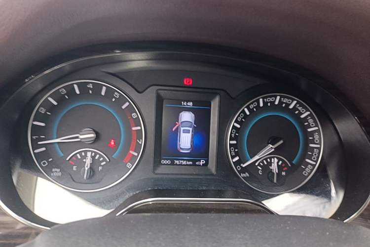 Used Haval H2 2016 Red Label 1.5T Automatic Two-Wheel Drive Elite Model Instrument Cluster