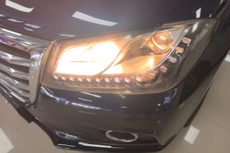 Used Haval H2 2016 Red-Label 1.5T Automatic Two-Wheel Drive Luxury Model Left Front Headlight
